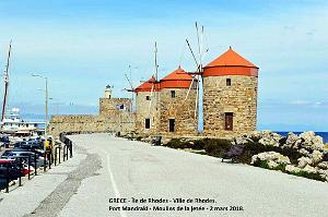 068- Rhodes ville et port d'honneur